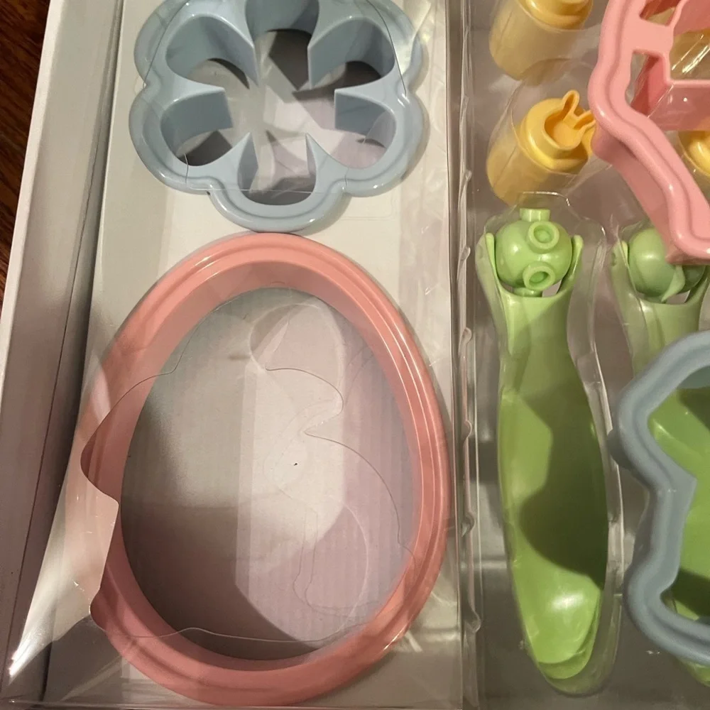 Williams-Sonoma Cookie Cutters Stamp & Style Easter Spring 14 Piece - New
